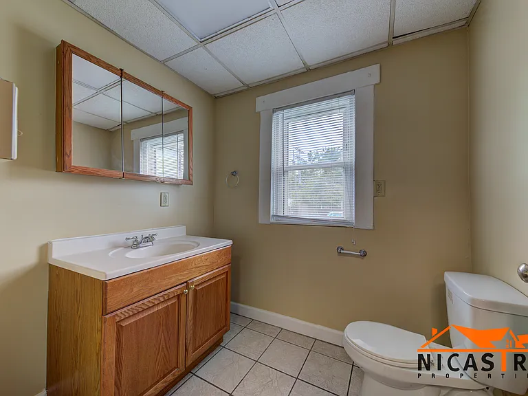 363 E 12th Ave — Photo 5