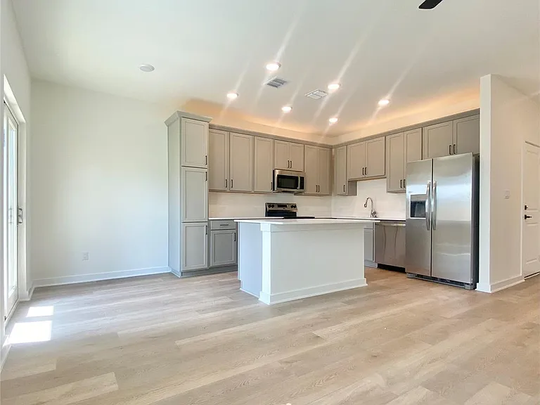 700 Horseshoe Dr #101 — Photo 2