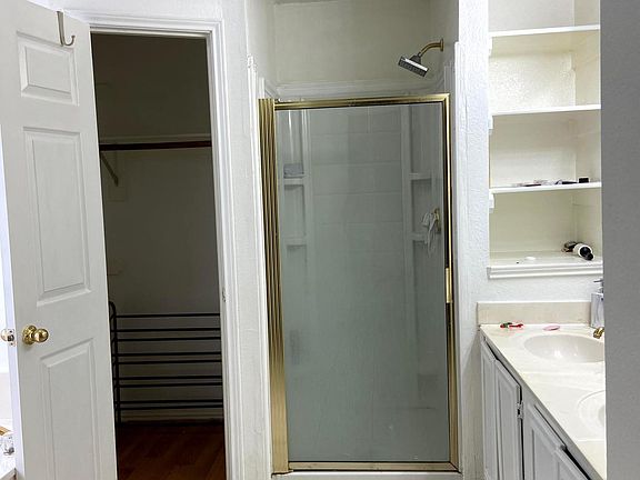 2nd image of 3410 Mayflower Ct
