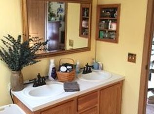 2735 Ripley Rd, Point Pleasant, WV 25550