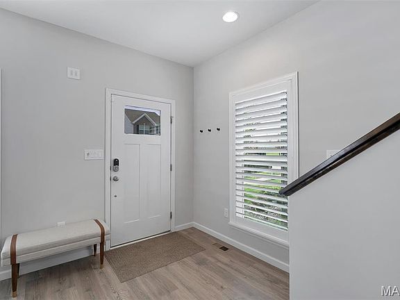 2nd image of 9409 Vandervoort Ct