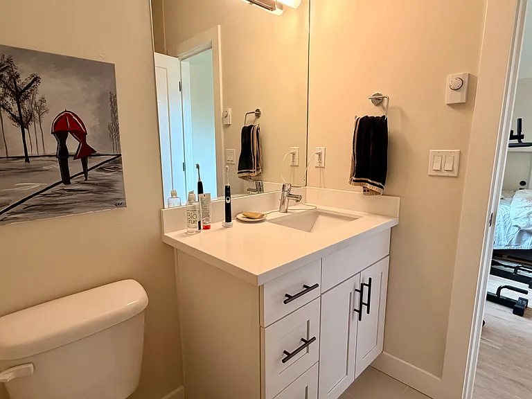 1609 E Columbia St #4 — Photo 17