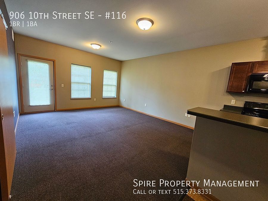2nd image of 906 10th St SE #116