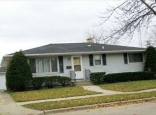 1709 87th Pl, Kenosha, WI 53143