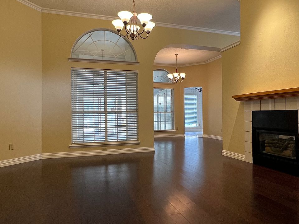 1st image of 2528 Clovermeadow Dr