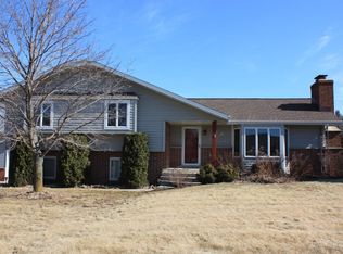 6824 Shady Lane Rd, West Bend, WI 53090