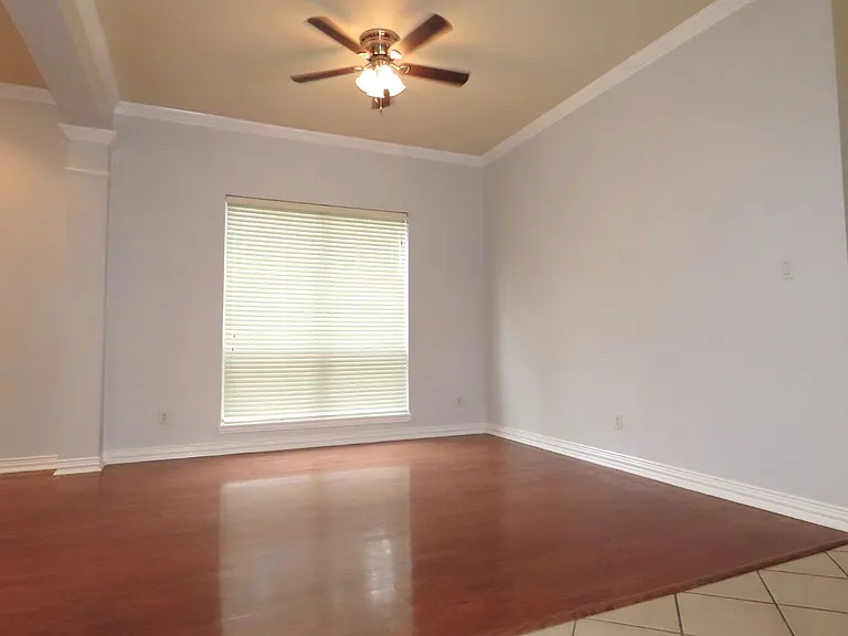 7609 Abbeywood Ct — Photo 12