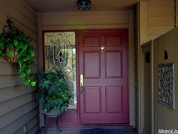 2nd image of 7517 Pineridge Ln