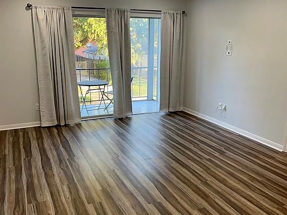 4th image of 505 Westcott St APT 210