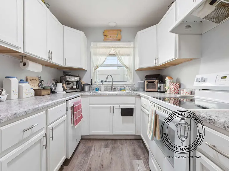 1225 Hampton Ave — Photo 12