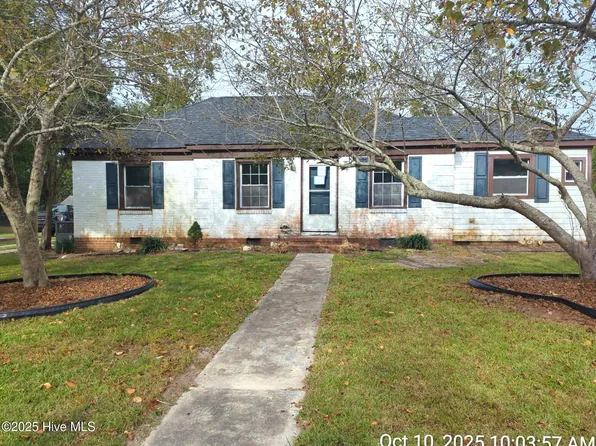 21 Westminister Drive, Jacksonville, NC 28540