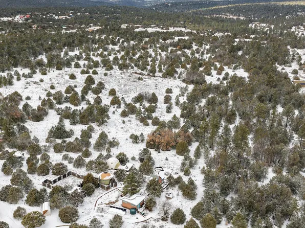 12 Moots Ct, Tijeras, NM 87059