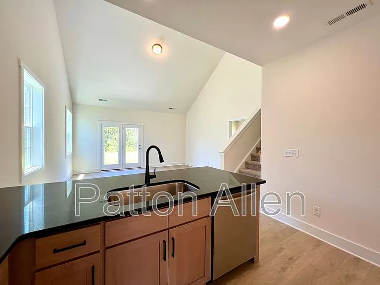 117 N Christie Ct — Photo 8
