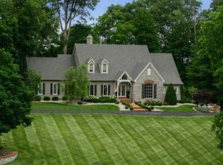 877 Rivergreen Ln, Bowling Green, KY 42103