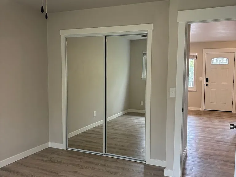 Jennifer Ryan Apartments — Photo 20