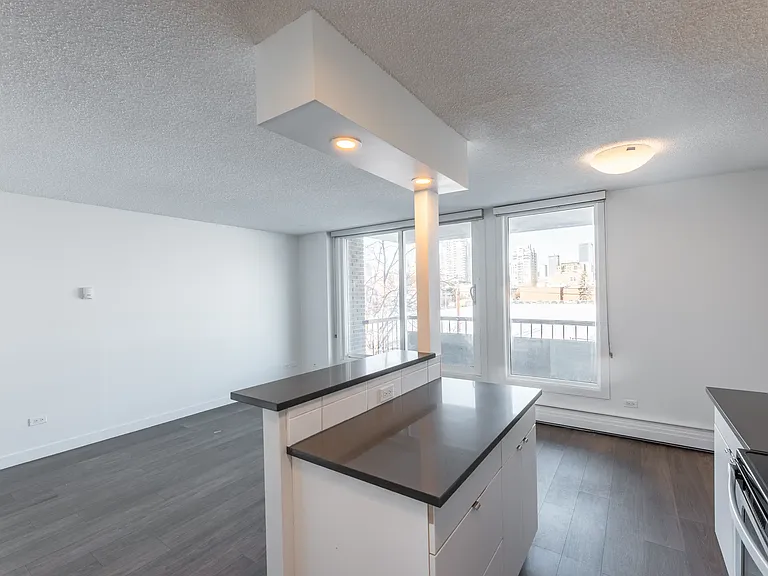 2010 Hope St SW #104 — Photo 52