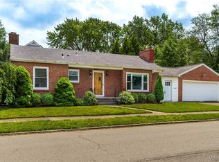 150 Amherstdale Rd, Amherst, NY 14226