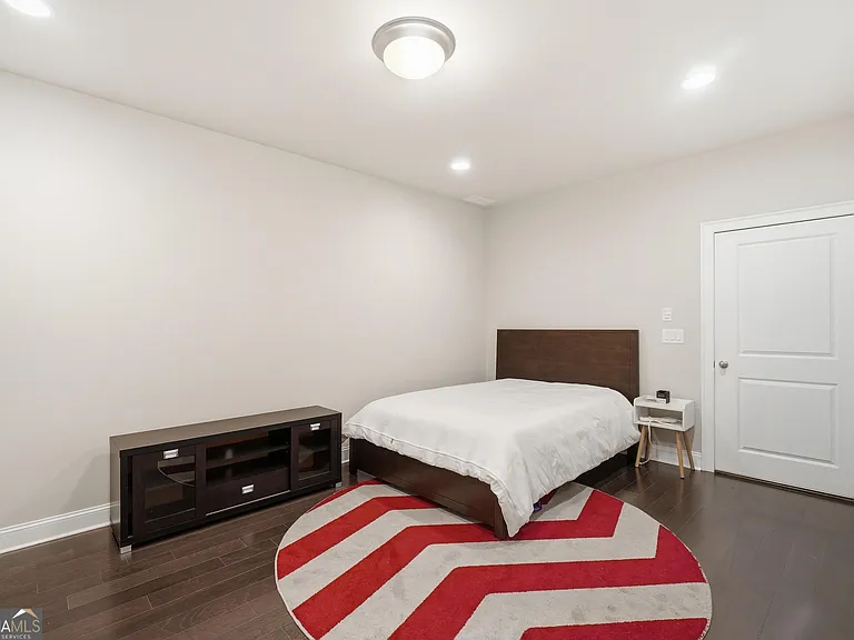 4245 Deming Cir — Photo 45