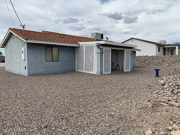 4th image of 2560 Huntington Dr