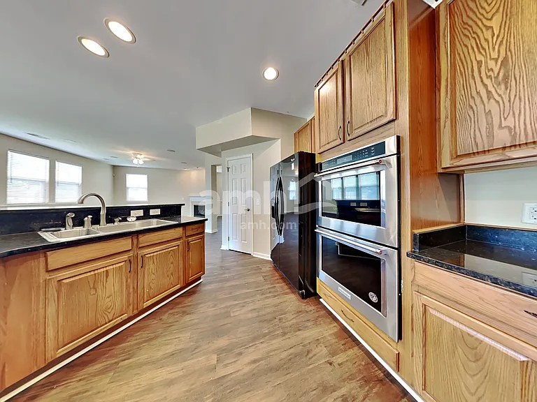 1306 Song Sparrow Way — Photo 4