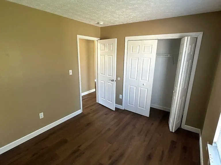 4122 Calder Dr — Photo 10