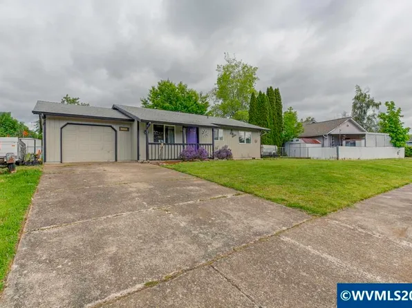 1218 SW Bryson St, Dallas, OR 97338