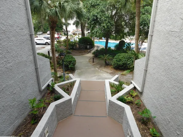 70 Paddle Boat Ln APT 203C, Hilton Head Island, SC 29928