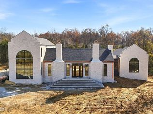 2 Bainsley Ln, Pewee Valley, KY 40056