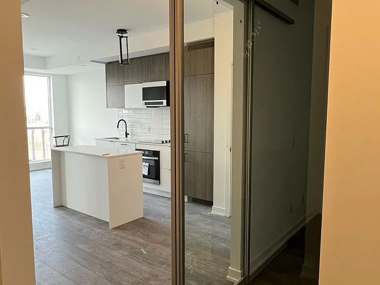 8888 Yonge St #415 — Photo 6