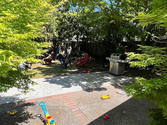5th image of 3213 South Ct