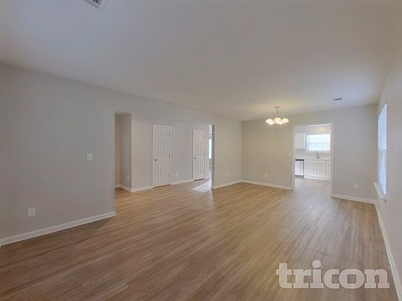 4th image of 1467 Eschol Ln NW