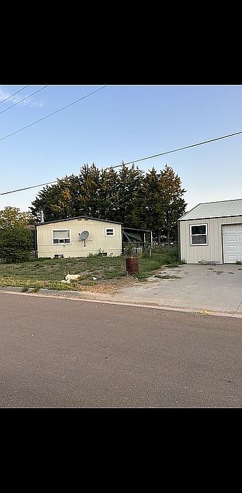 1st image of 224 S Boeke St