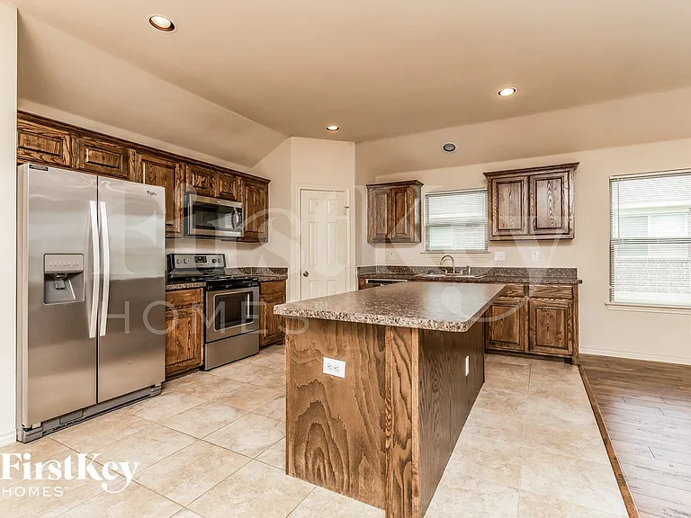 603 Cardwell Dr — Photo 7