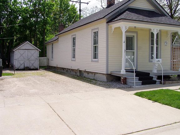 2nd image of 203 Jarvis St