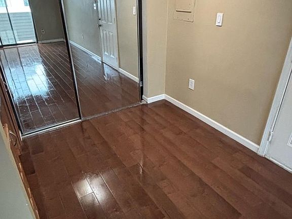 4th image of 1625 Carriage House Ter APT G