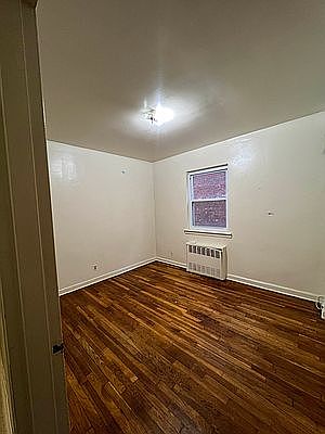 5th image of 2065 E 60th St Floor 1