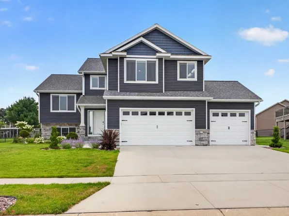 886 Portsmith Dr NW, Rochester, MN 55901