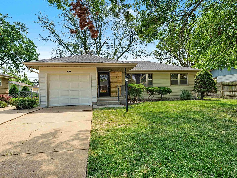 1st image of 2093 Wesley St