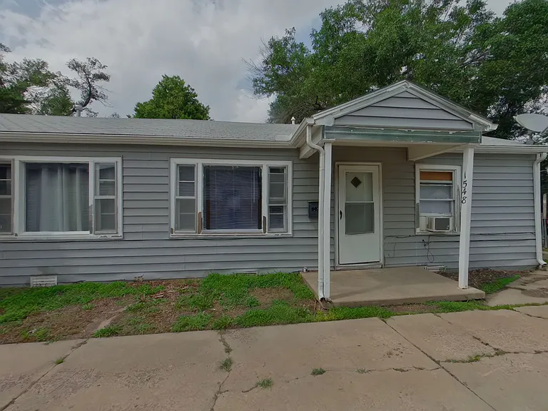 1548 N Pinecrest Ave — Photo 1