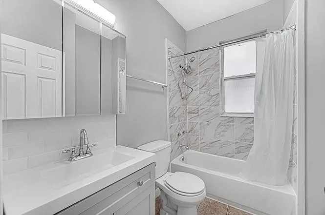 6111 S Eberhart Ave #1 — Photo 8