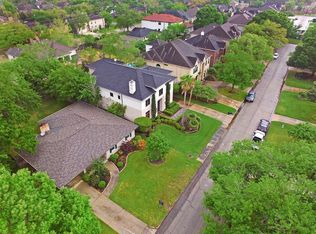 4808 Valerie St, Bellaire, TX 77401