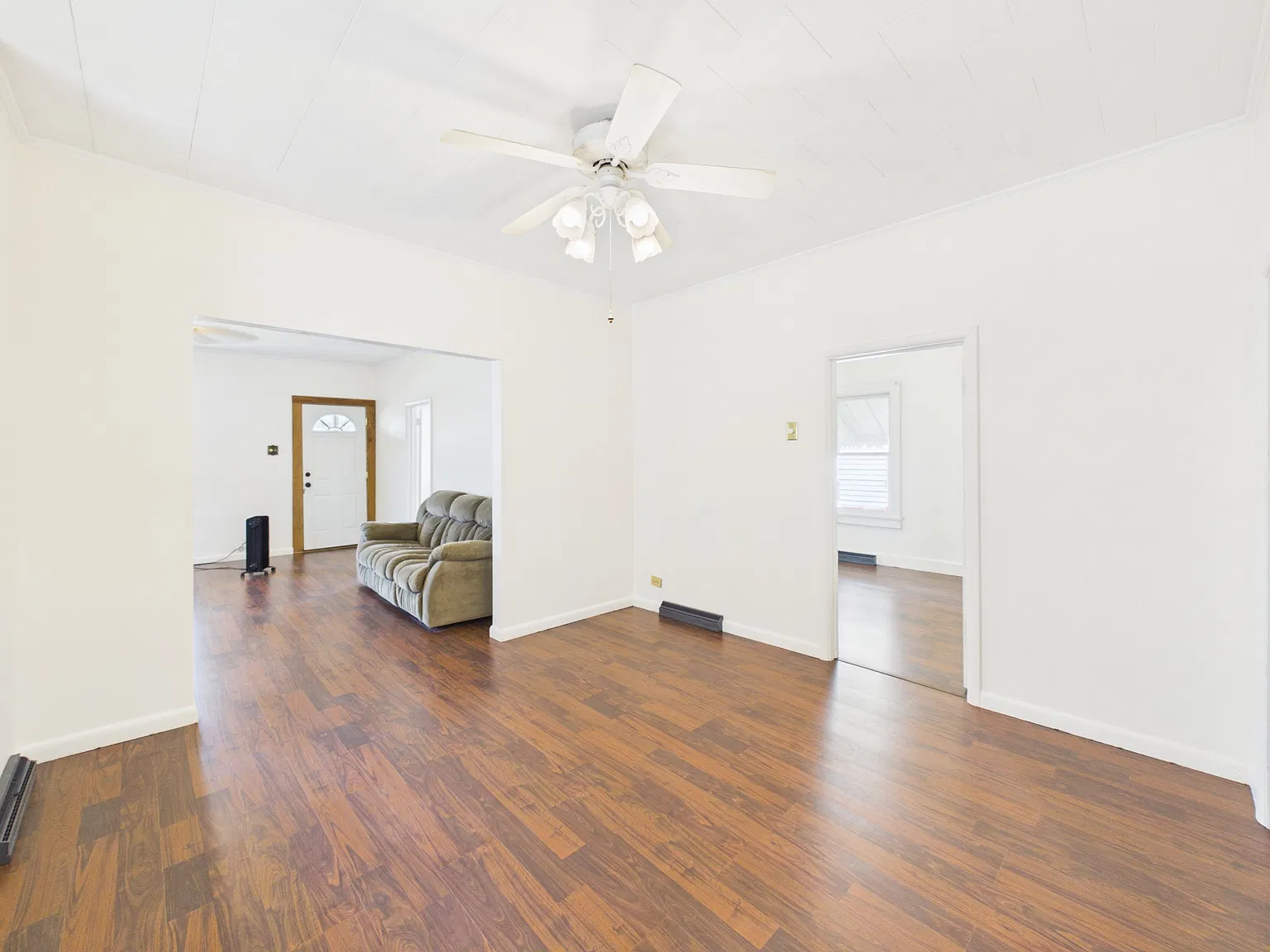 305 Chelsea Street - 1 — Photo 4