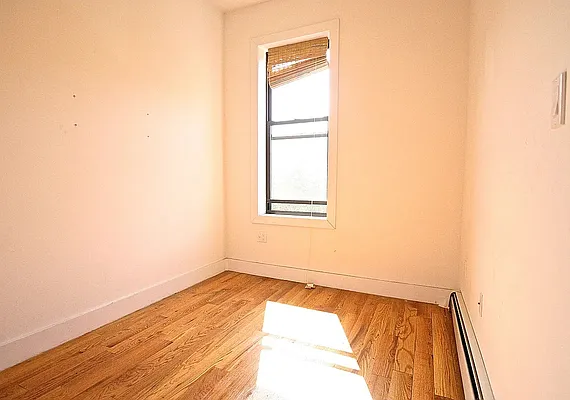 Rented by Makover Group Inc | media 4