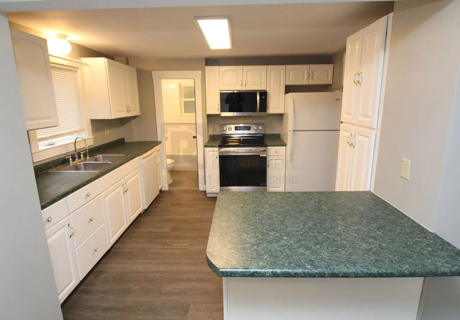 2 bed, 1.0 bath, 780 sqft, $1,800 — Photo 3