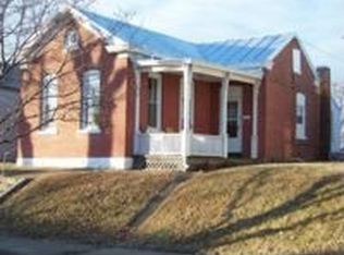 819 Monroe St, Quincy, IL 62301