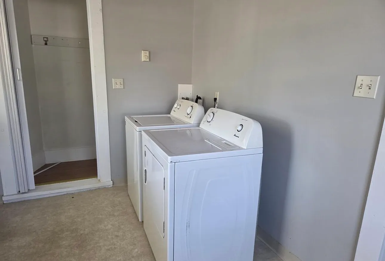 3 bed, $1,650 — Photo 3