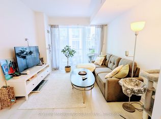 2450 Old Bronte Rd #524, Oakville, ON L6M 4J2