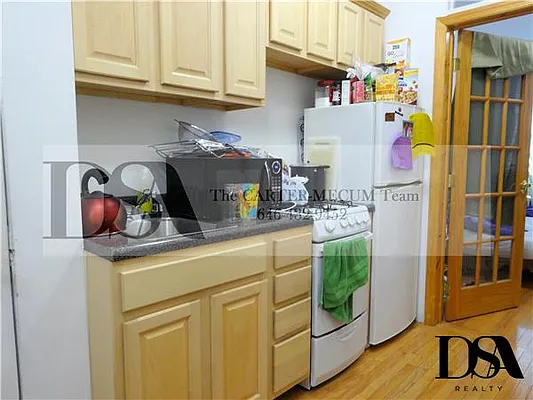 Rented by DSA Realty | media 33