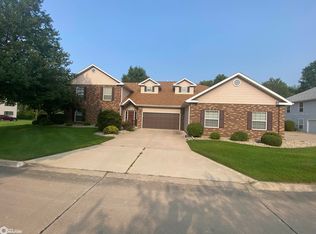 1508 Orchard Meadow Dr APT D, Burlington, IA 52601
