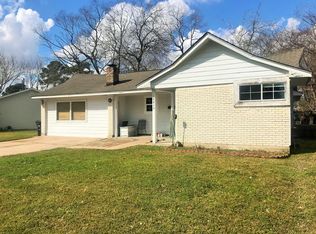 10219 Southport Dr, Houston, TX 77089